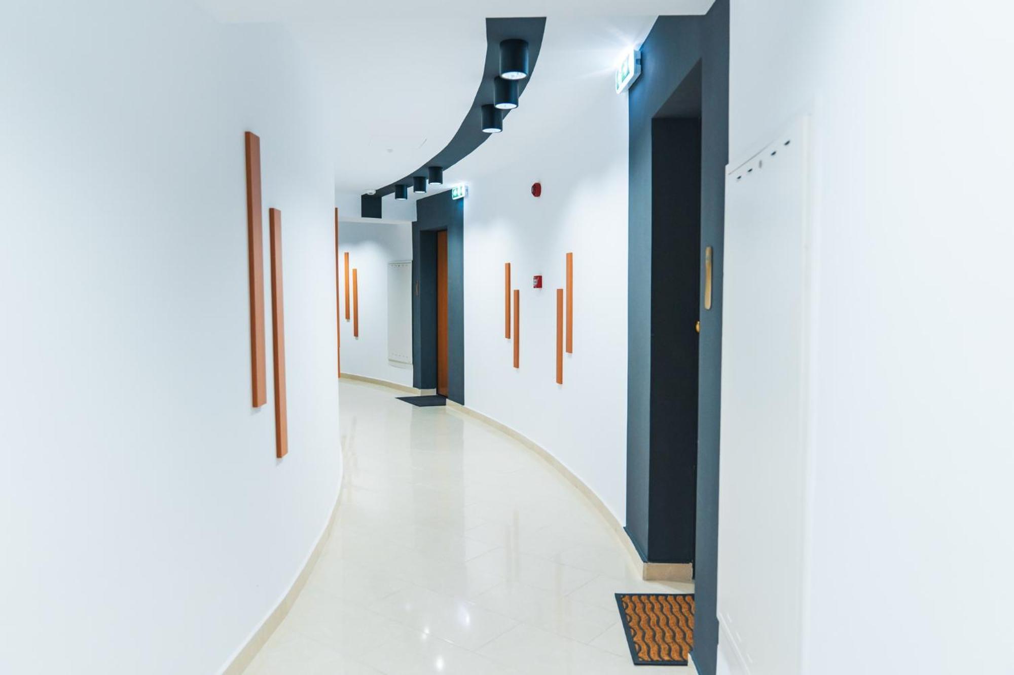 City Center Accommodation - 108 Resita Exterior photo
