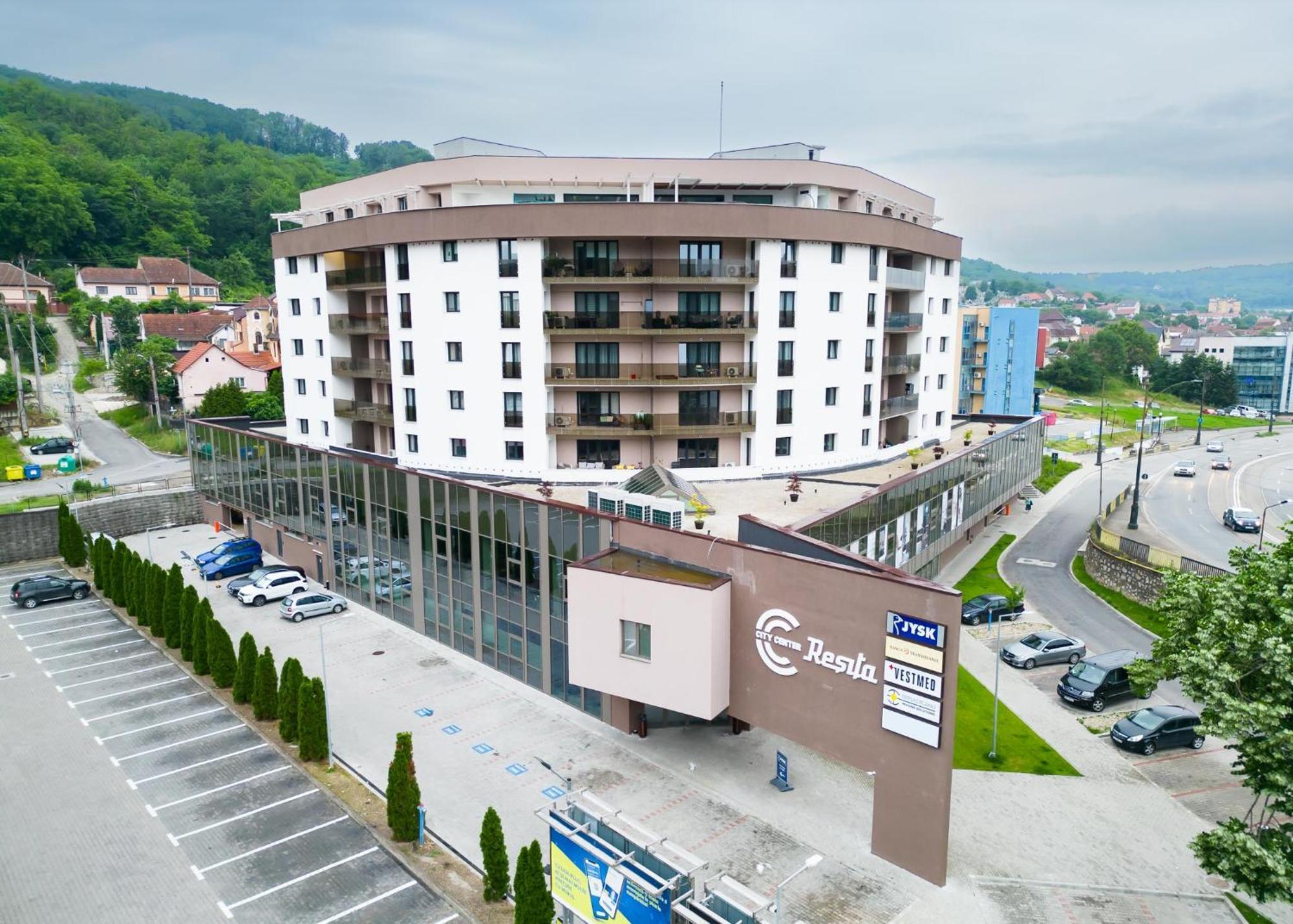 City Center Accommodation - 108 Resita Exterior photo